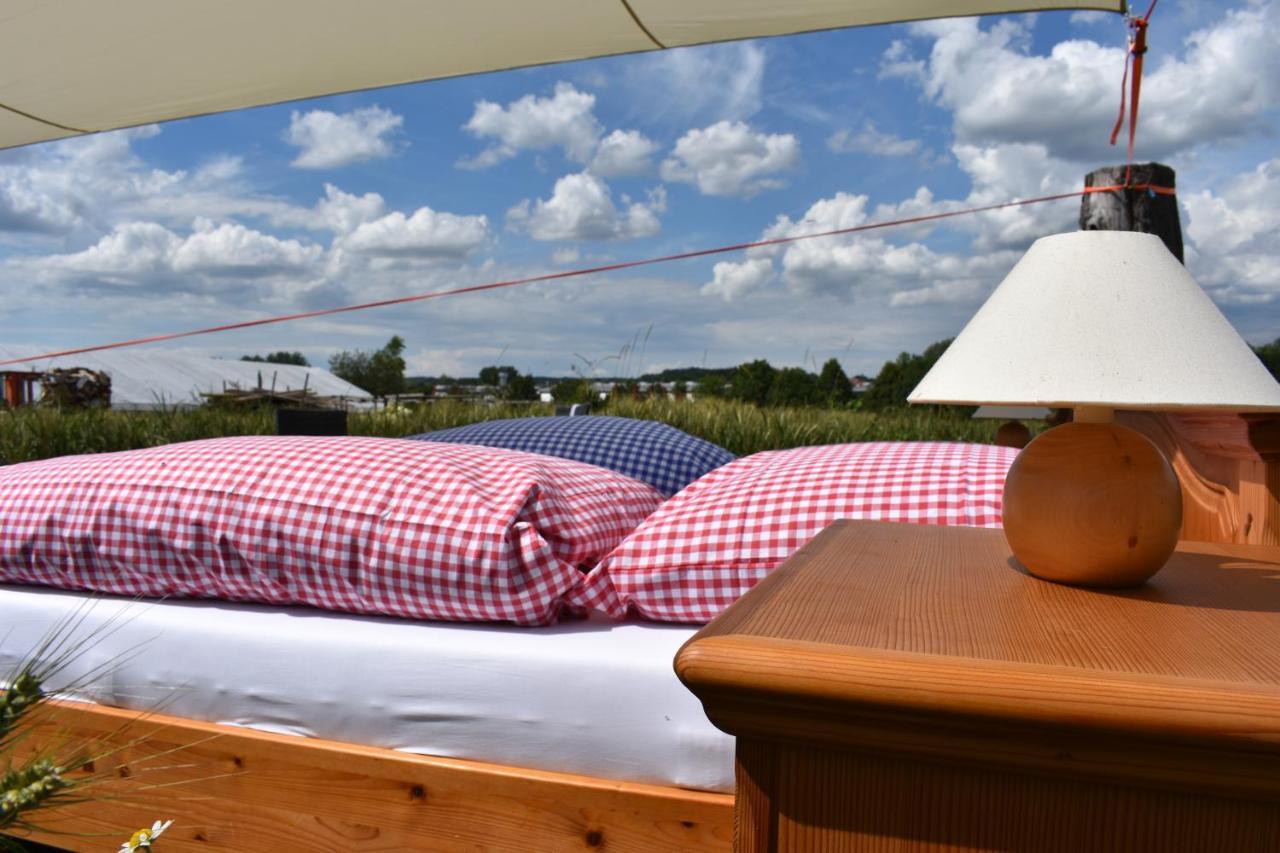 Open Air, Bett Im Kornfeld Finning Exterior foto